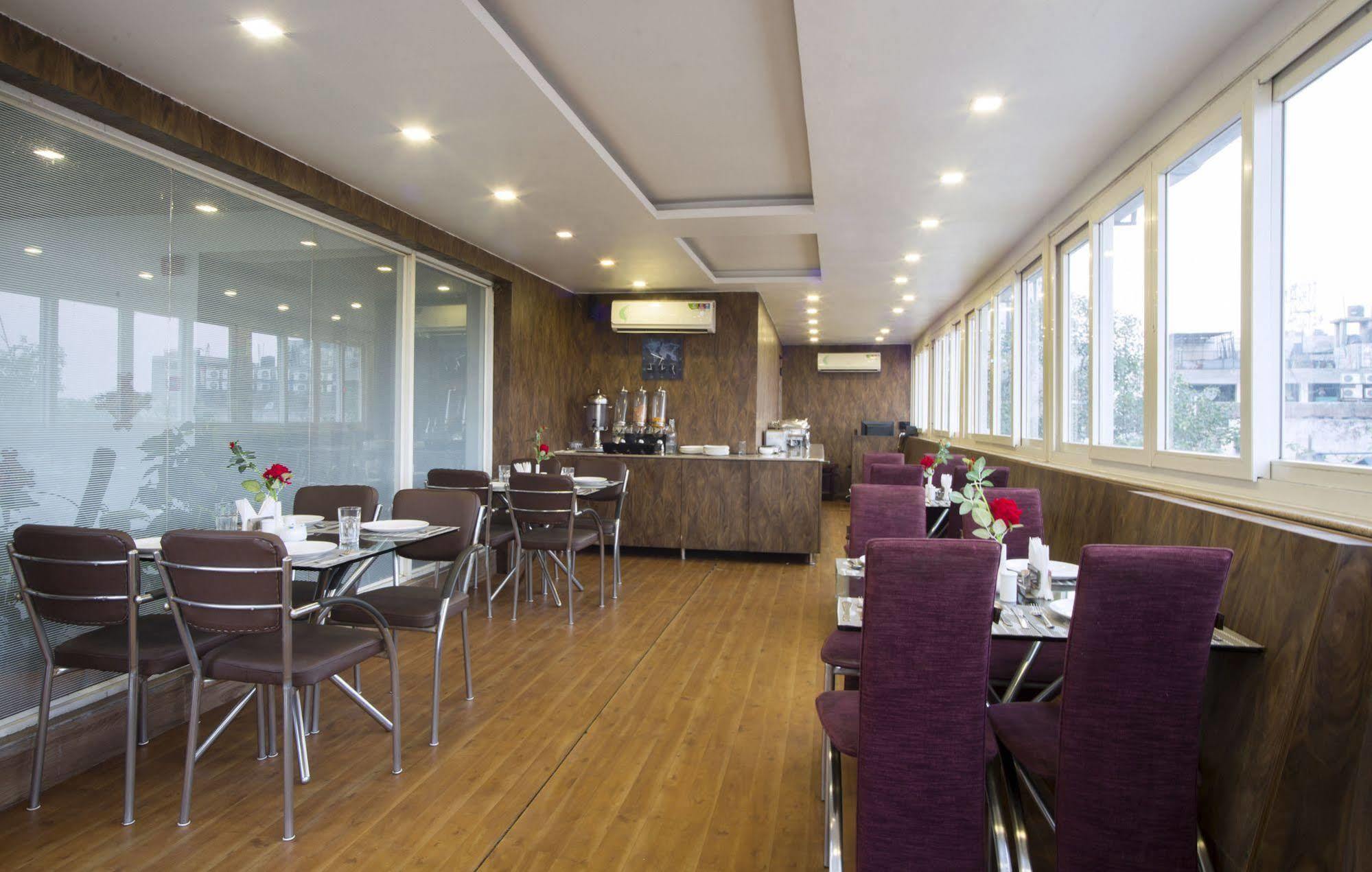 Hotel Palm Do'R - 02 Mins From New Delhi Railway Station Exterior foto