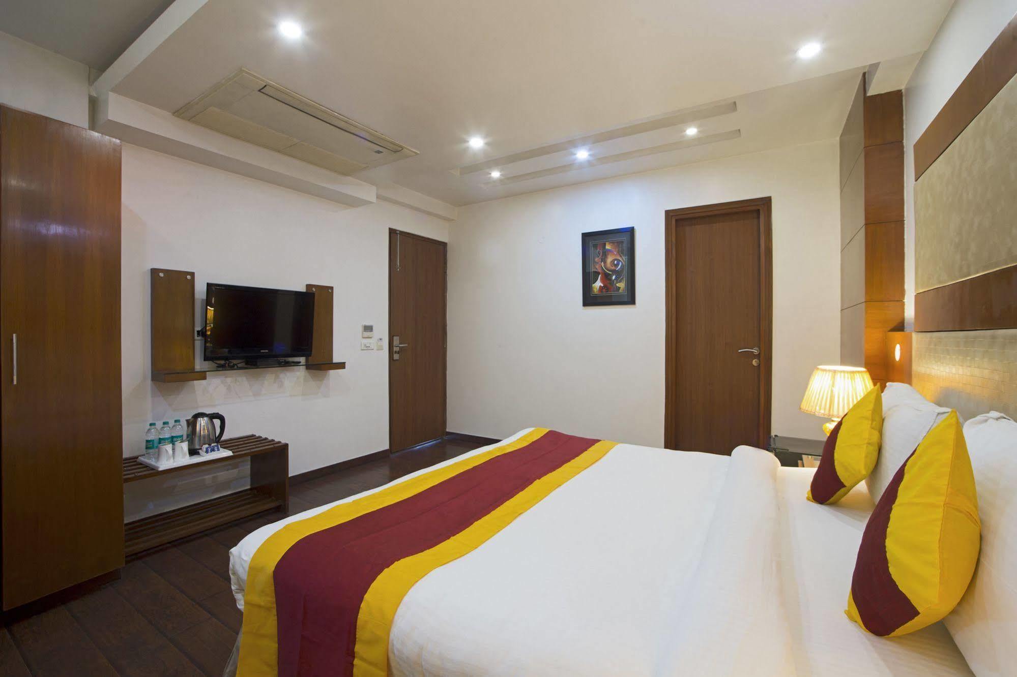 Hotel Palm Do'R - 02 Mins From New Delhi Railway Station Exterior foto